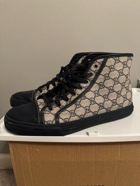 Men’s Gucci Supreme Leather Trim Sneakers